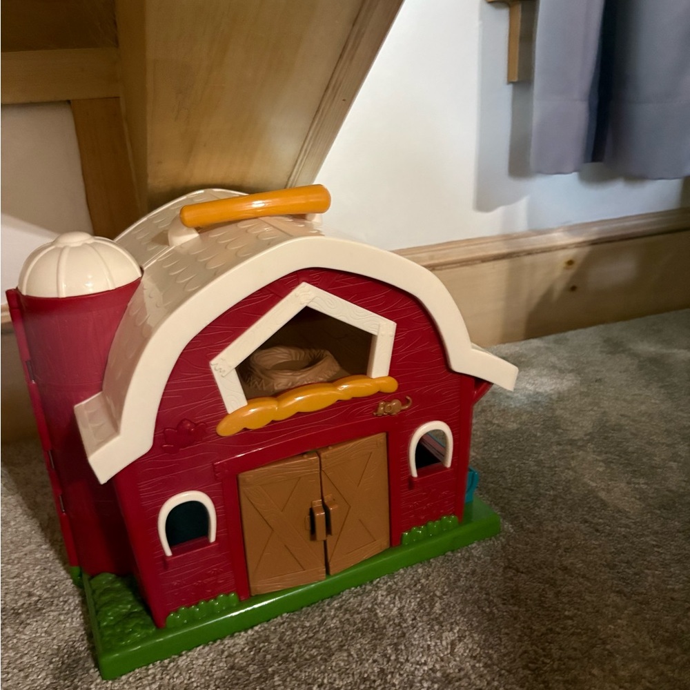 Little people barn